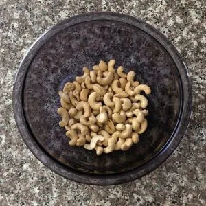 Cashew yogurt raw cashews in bowl Cashew yogurt recipe 3